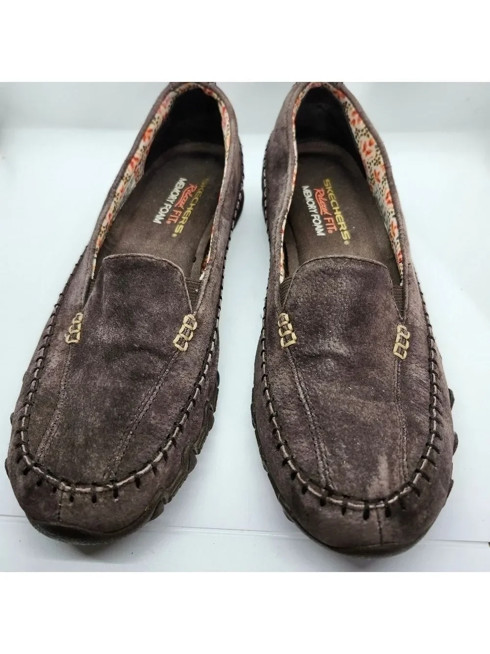 Skechers Leather Suede Slip-On Loafers with Contrast Stitching Sz 9
